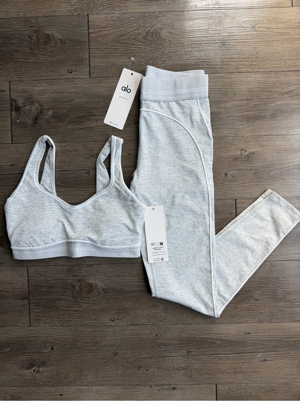 Alo Heather Grey Heart Throb Set